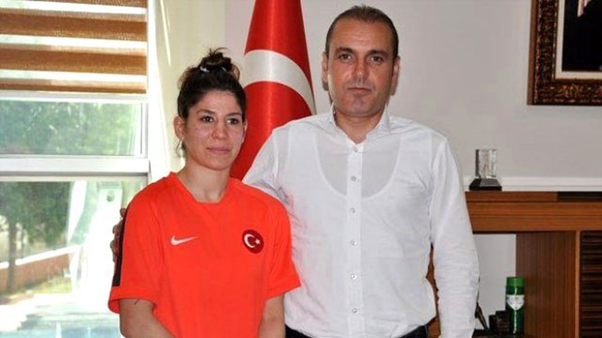 Paralimpik Oyunları\'nda İlk Madalya Ecem Taşın\'dan