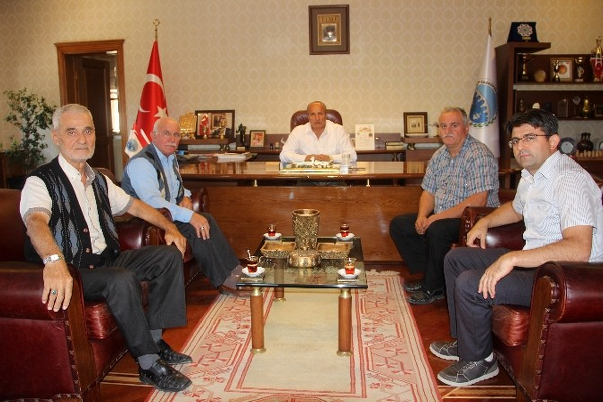 Şehit Aileleri Derneği, Başkan Arslan\'ı Ziyaret Etti