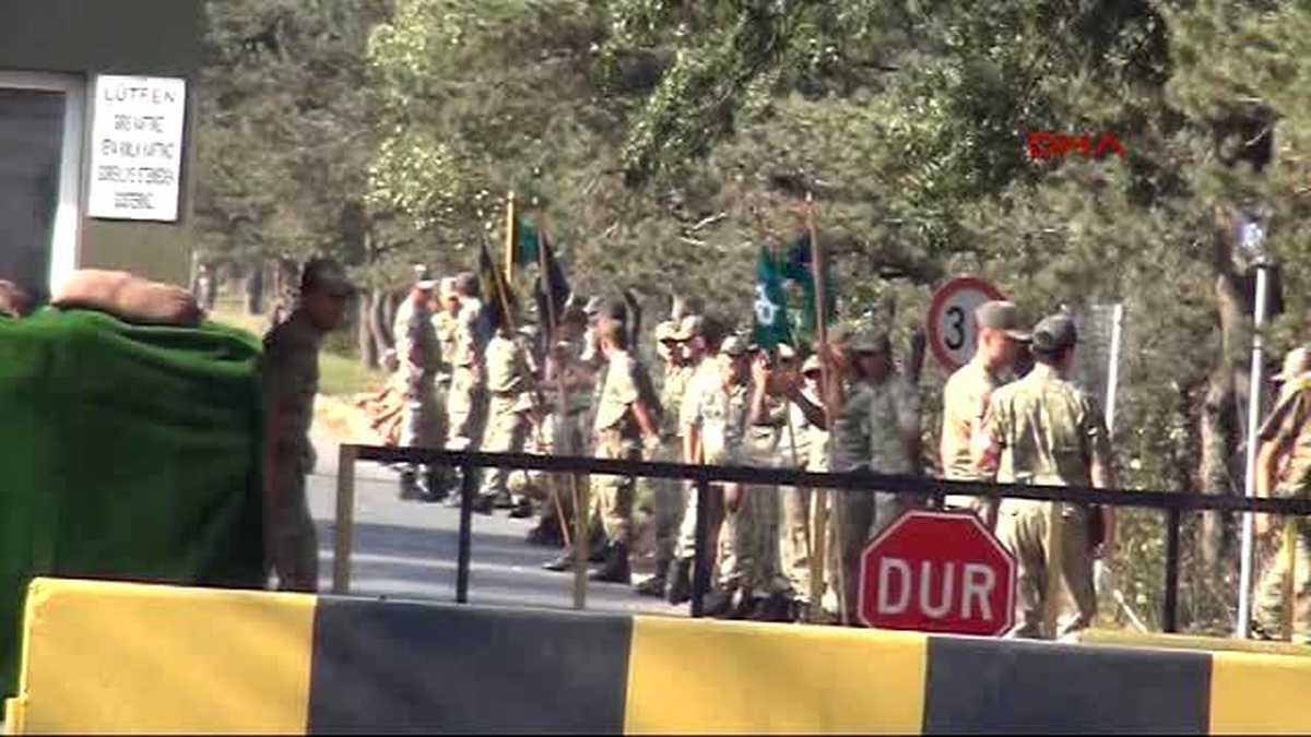 Tanklar Mehter Marşıyla Gönderildi
