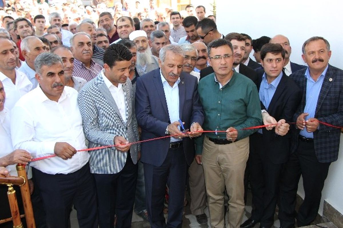 Tek Tut Camii AK Parti Malatya Milletvekili Mustafa Şahin Tarafından İbadete Açıldı