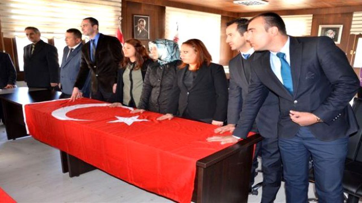 8 Memur Yemin Ederek Görevine Başladı