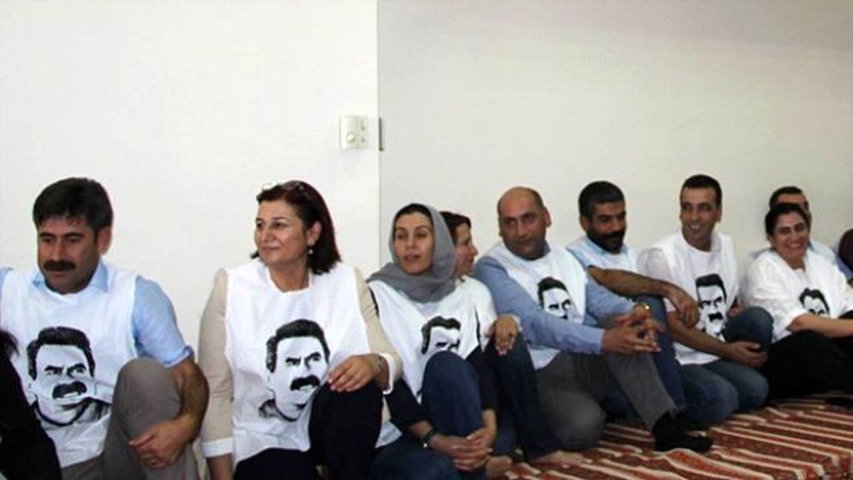 Açlık Grevindeki Grup, Eylemlerine Devam Edeceklerini Açıkladı