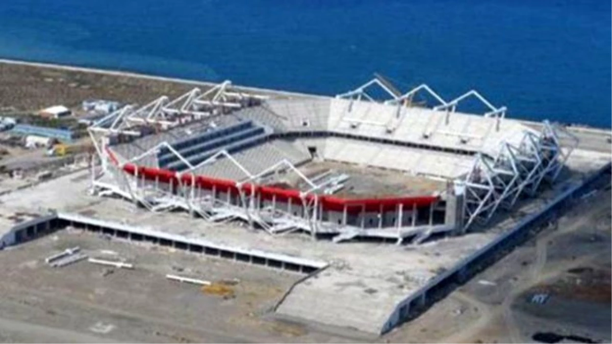 Akyazı Stadı\'nın Kombineleri Satışa Sunuluyor