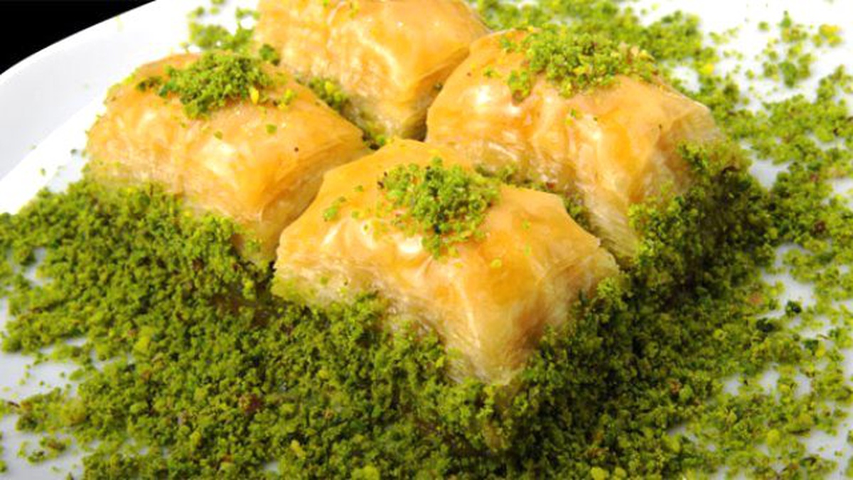 Baklava ve Fıstık "Ambalajını" Arıyor