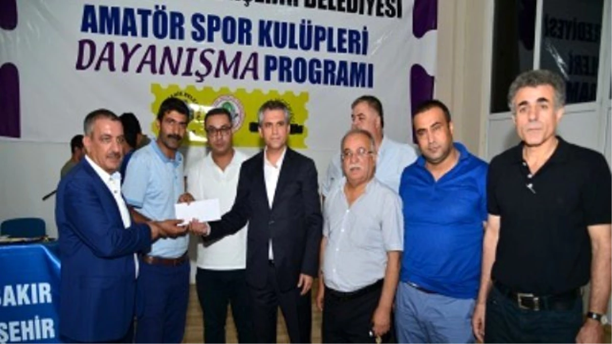 Büyükşehir\'den Amatör Spor Kulüplerine Yardım