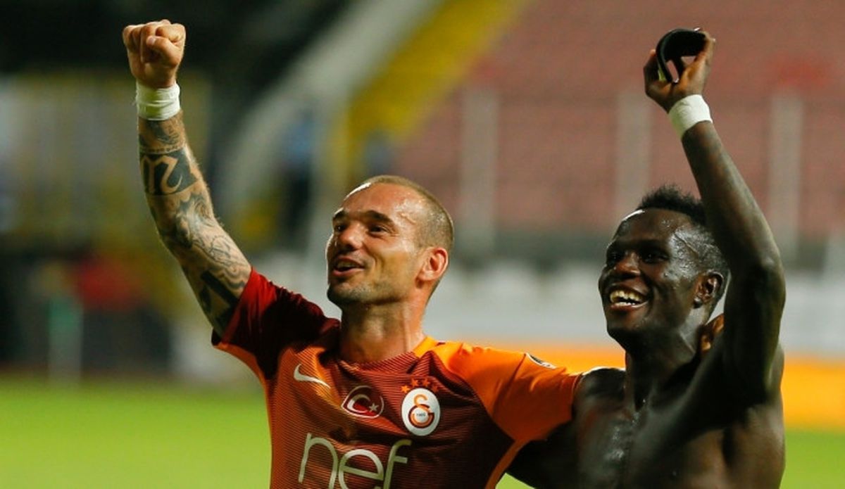 Kadir Has\'ın Golcüsü Sneijder!