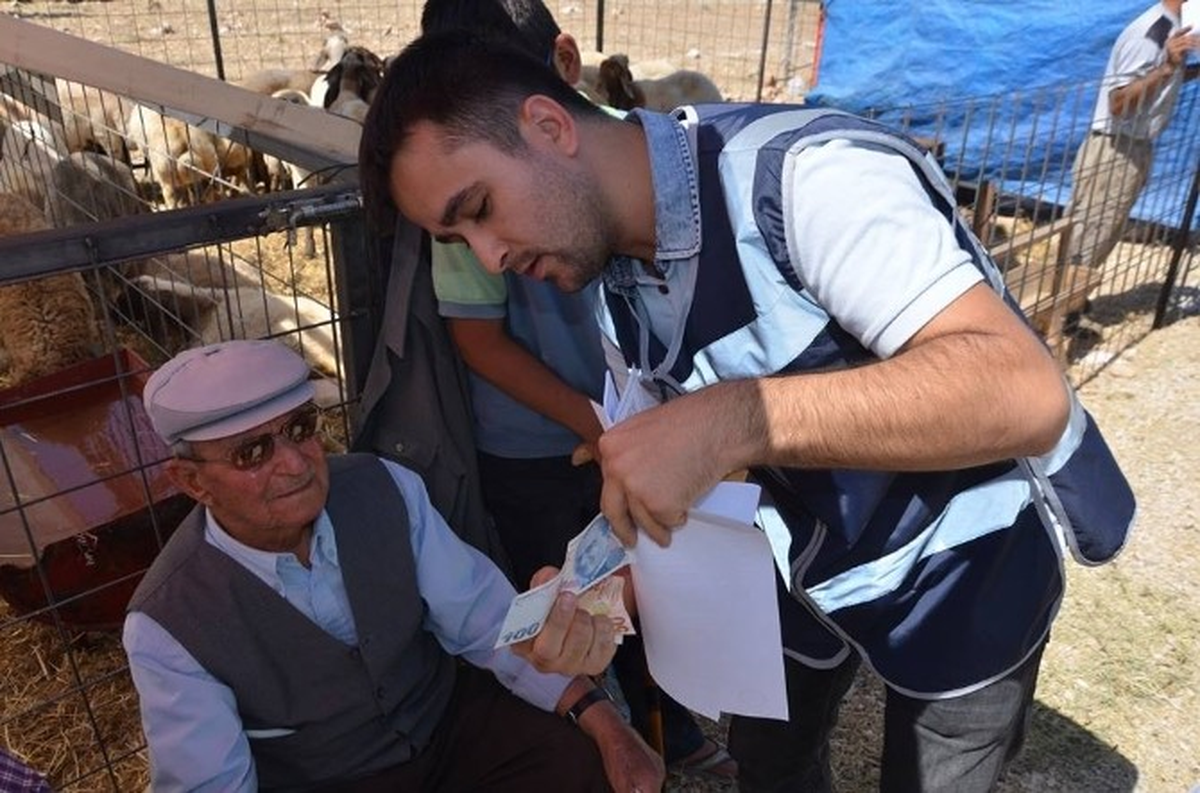 Kurban Pazarında Broşürlü Sahte Para Uyarısı