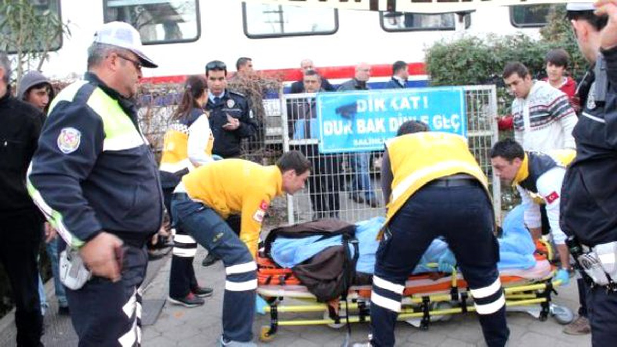 Manisa\'da Trenin Çarptığı Kadın Öldü
