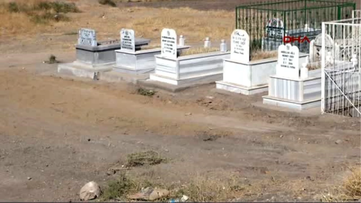 AK Parti Genel Başkan Yardımcısı Eker, Bomba Döşenen Aile Mezarlığını Ziyaret Etti -1