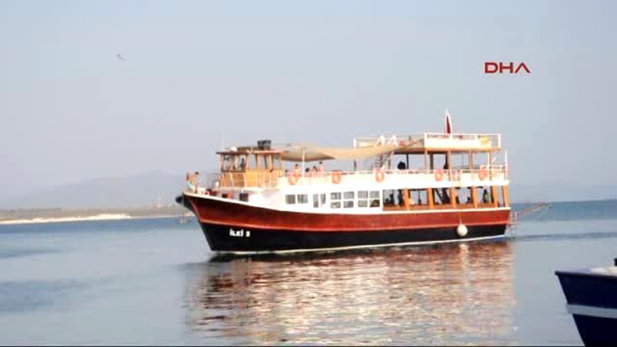 Didim\'de Gezi Teknelerine Üç Koyda Ohal Yasağı