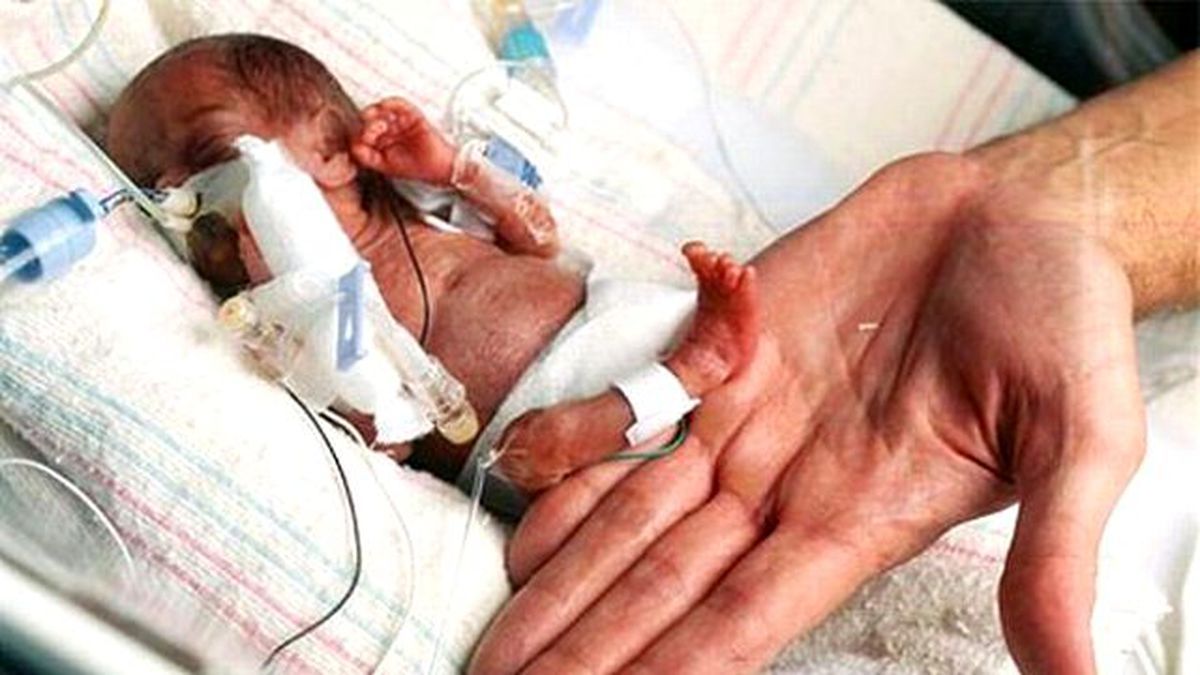 Dünyanın En Küçük Bebeği: Emilia Grabarczyk