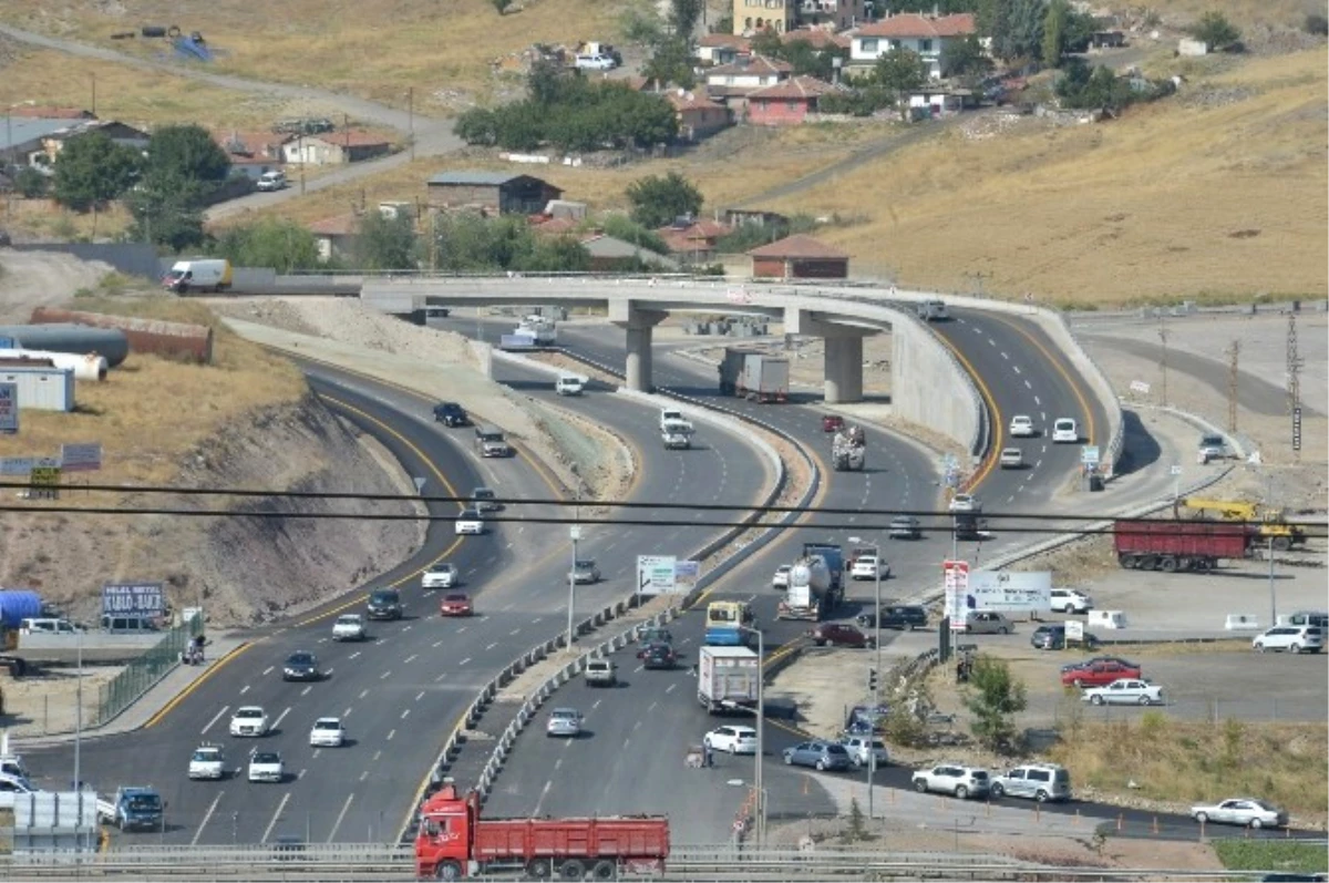 Hurdacılar Kavşağı "U" Dönüşü Köprüsü Trafiğe Açıldı