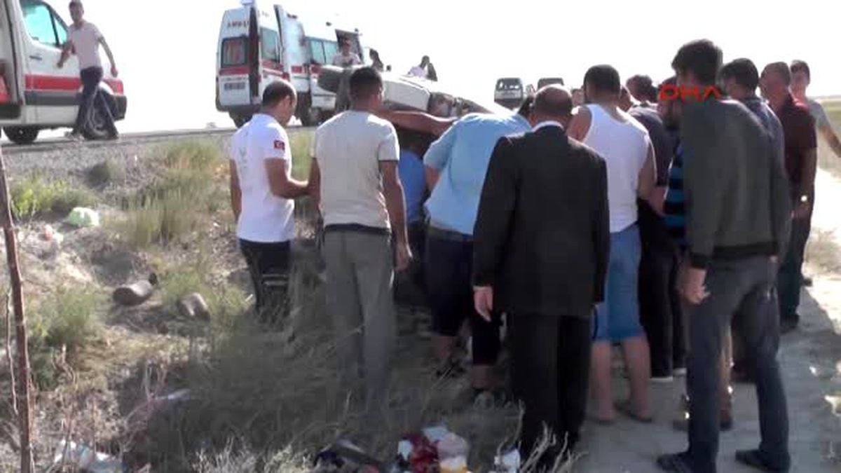 Konya Minibüs Devrildi: 3 Yaralı