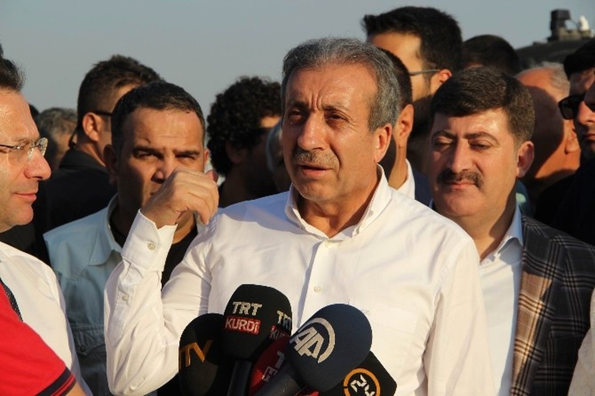 Mehdi Eker, Aile Kabristanını Ziyaret Etti