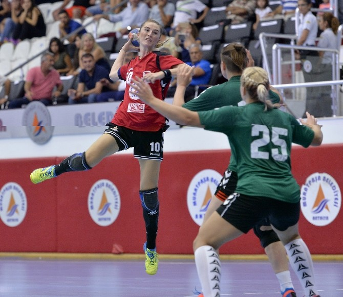 Muratpaşa Belediyespor, Ehf Cup\'ta Tur Atladı