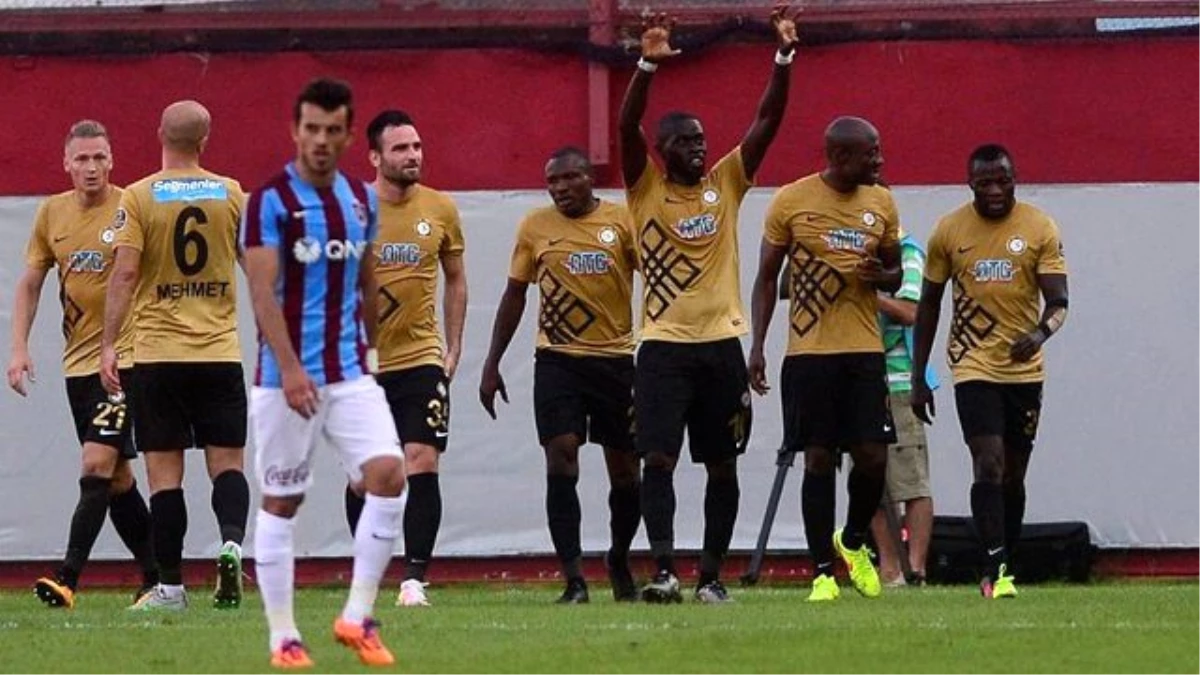 Osmanlıspor Deplasmanda Trabzonspor\'u 2-0 Mağlup Etti