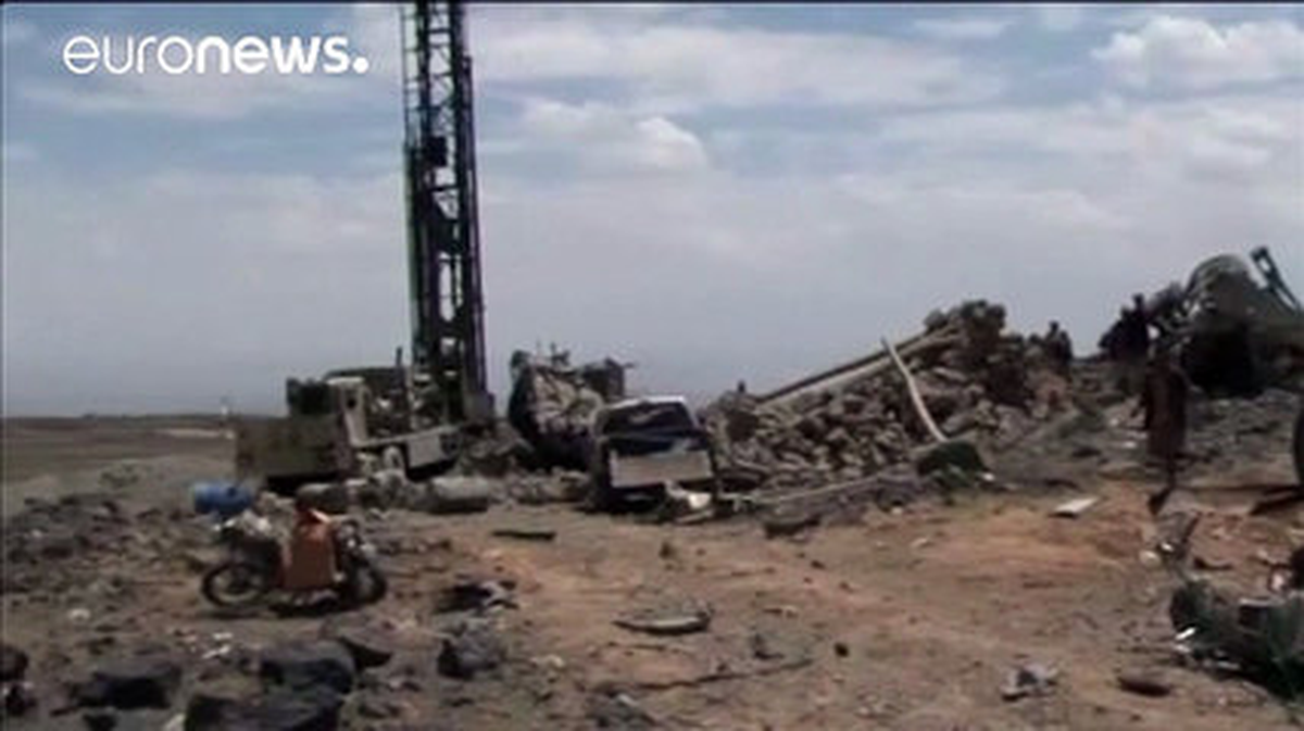 Yemende Bombalar Sivillerin Üzerine Yağdı