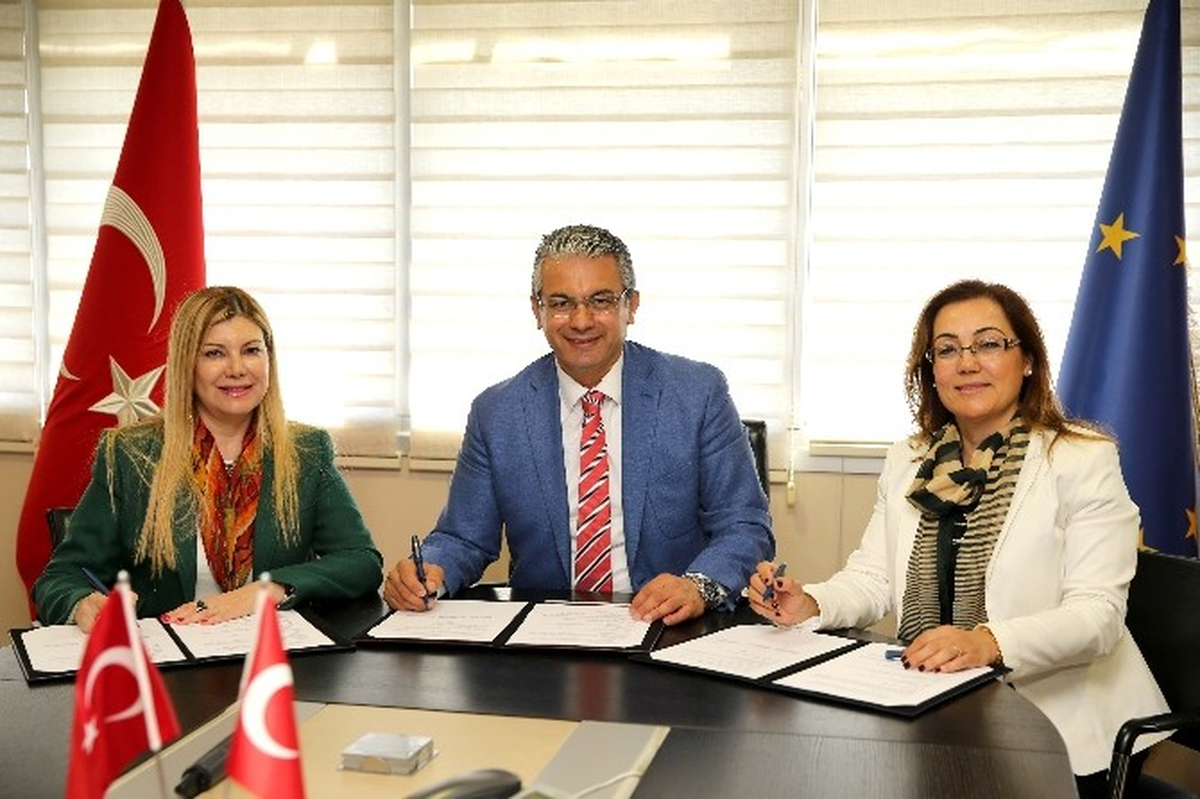 Aile Üniversitesi\'ne Kayıtlar Başlıyor