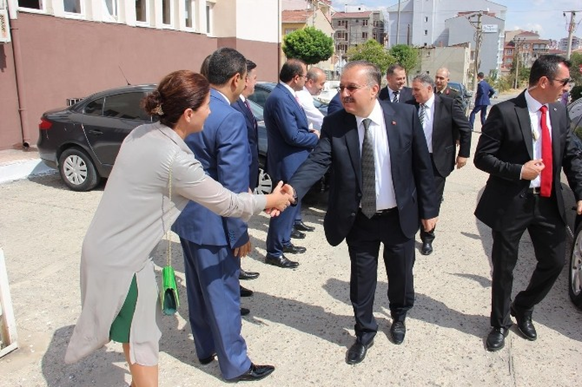 Edirne Valisi Özdemir\'den Bayram Ziyaretleri