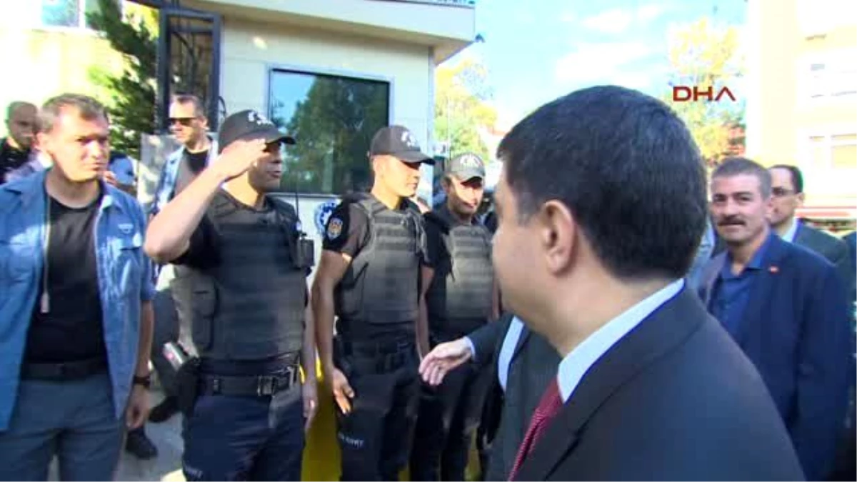 Erdoğan Polis Merkezini Ziyaret Etti