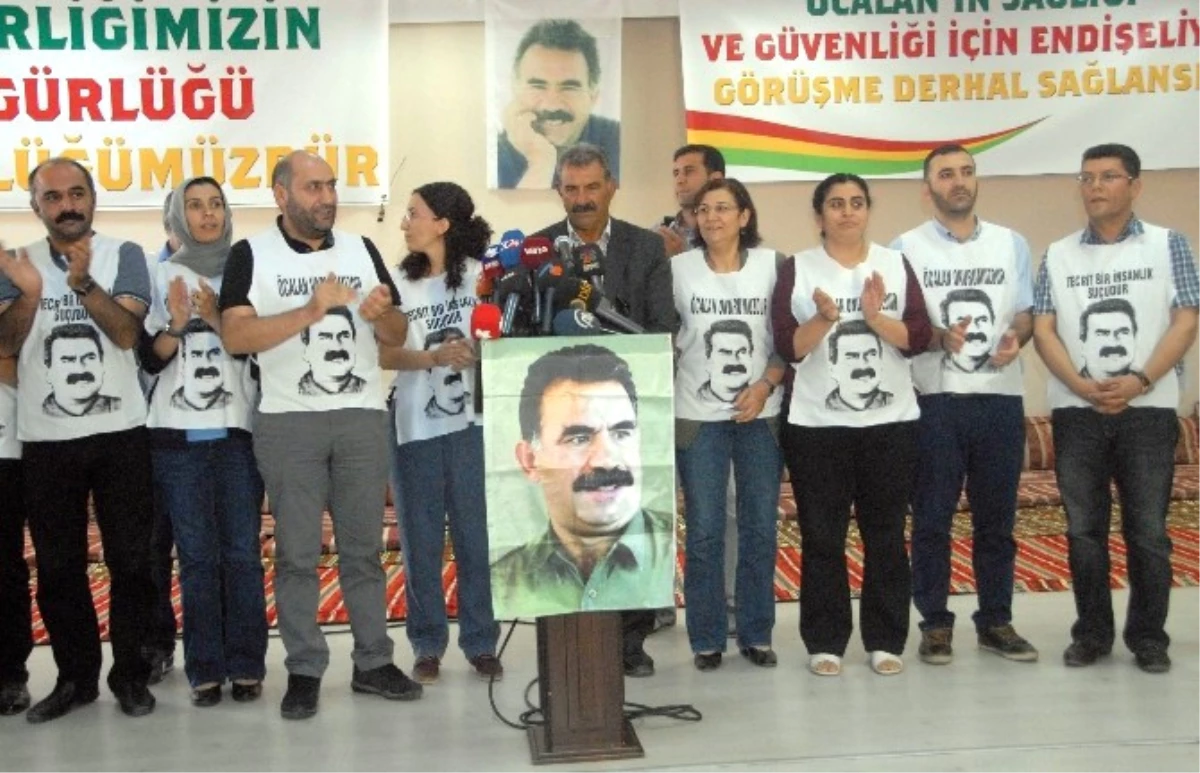 Öcalan\'ın Mesajı Diyarbakır\'da Açıklandı, Açlık Grevi Eylemi Sona Erdi