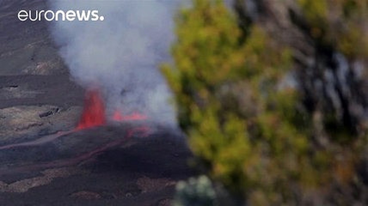 Piton de La Fournaise Volkanik Dağı Yeniden Harekete Geçti
