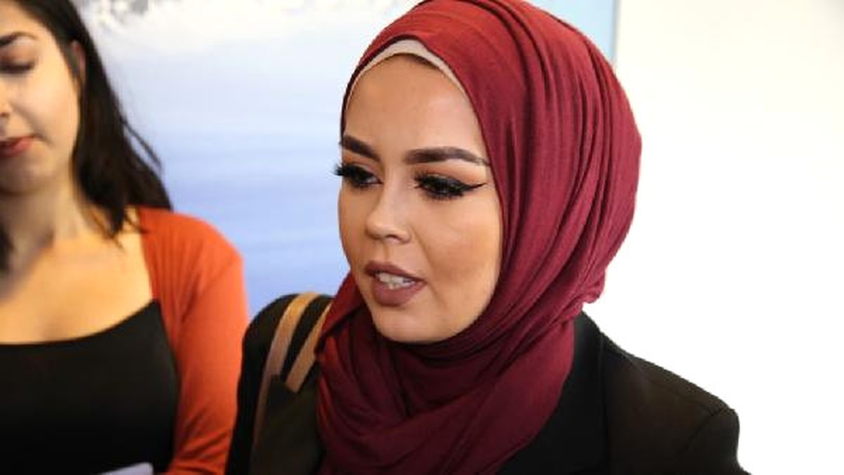 Türbanlı Kadını Kabul Etmeyen Norveçli Kuaföre Para Cezası Verildi