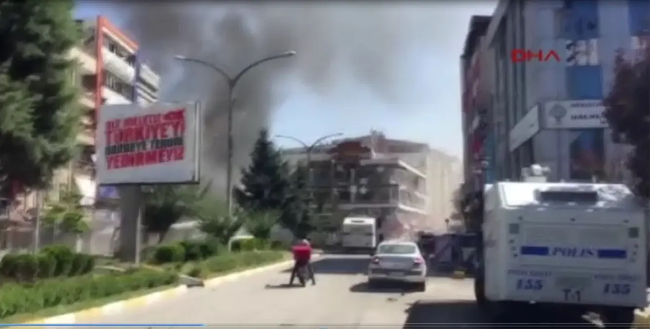 Van\'da, Hastane Caddesi Üzerinde Bir Patlama Meydana Geldi.