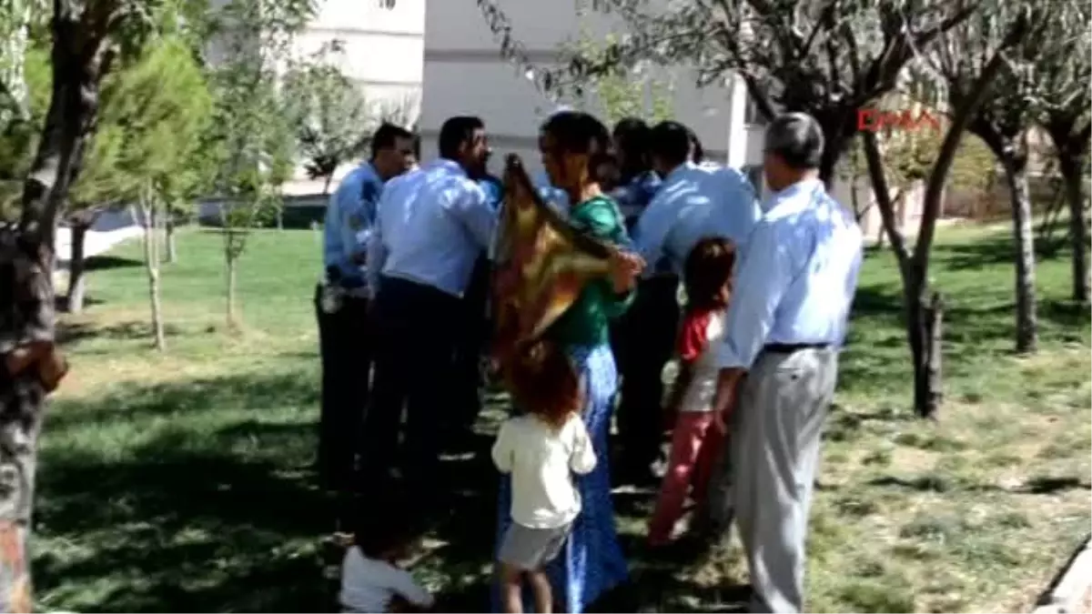 Adıyaman Dilenciler Polisi Darp Etti