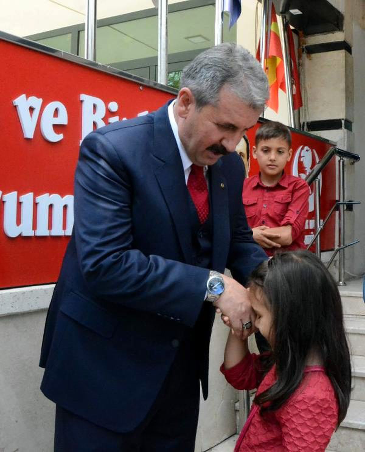 BBP\'li Destici: Belediyeleri PKK\'nın Atadığı Komiserler Yönetiyordu