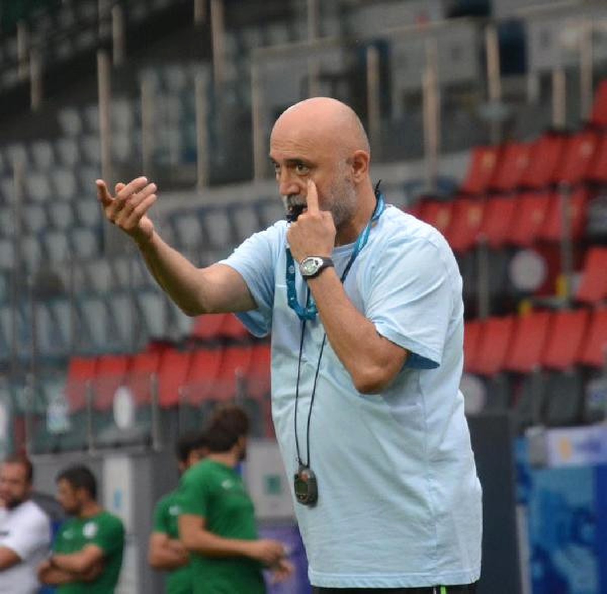 Çaykur Rizespor\'da Futbolculara Galatasaray Uyarısı