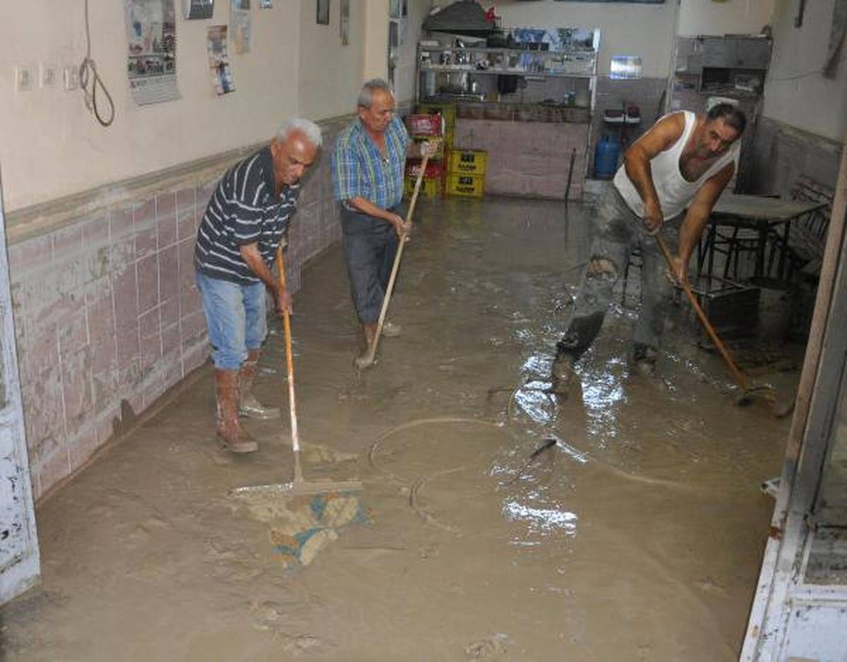 Denizli Yağışa Teslim Oldu