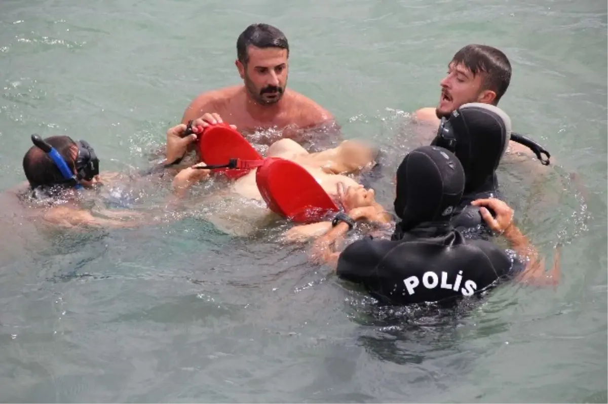 Iraklı Gençlerin Deniz Keyfi Acı Bitti: 2 Ölü