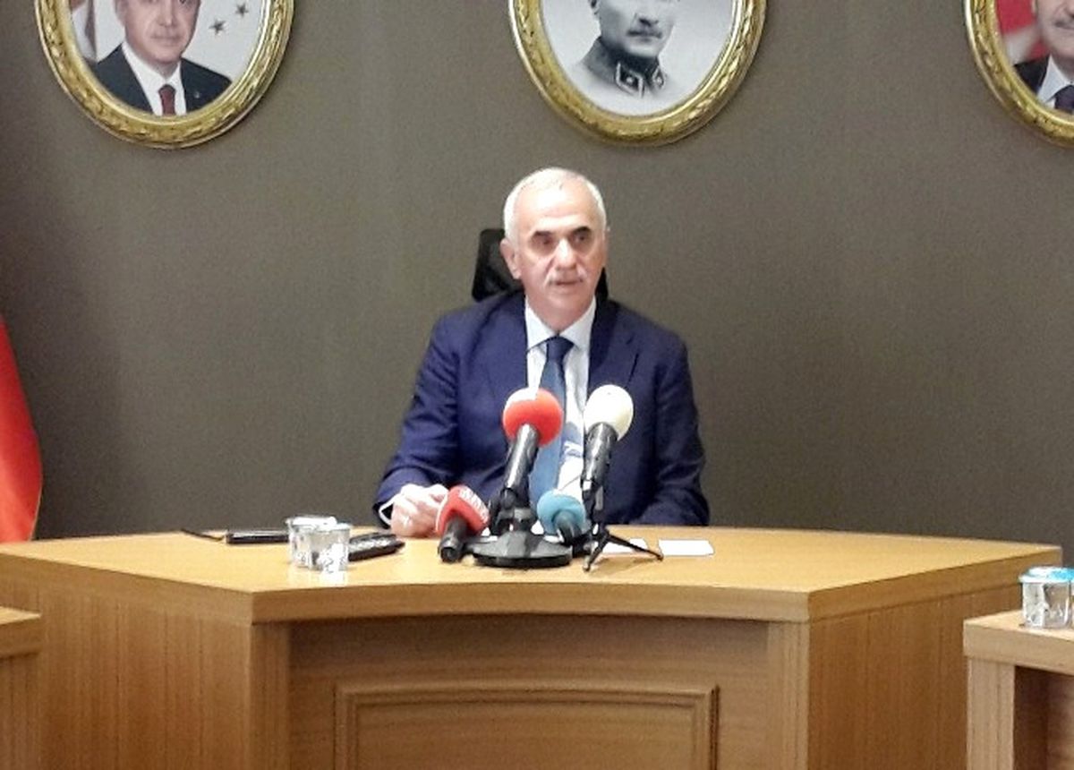 Ak Parti Genel Başkan Yardımcısı Kaya\'dan \'Kayyum\' Açıklaması