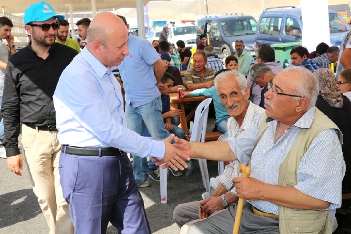 Başkan Çolakbayrakdar\'dan Kusursuz Bayram Hizmeti