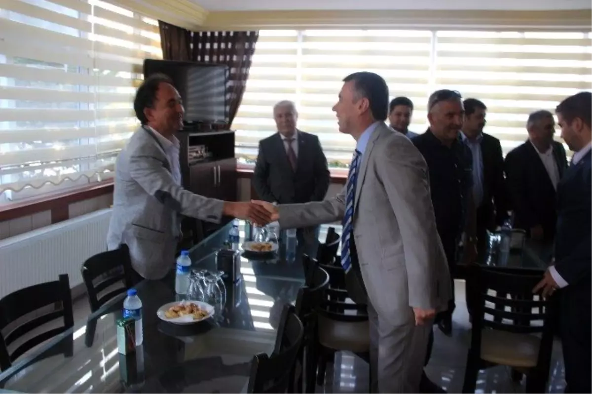 Edremit'te Resmi Bayramlaşma Yapıldı