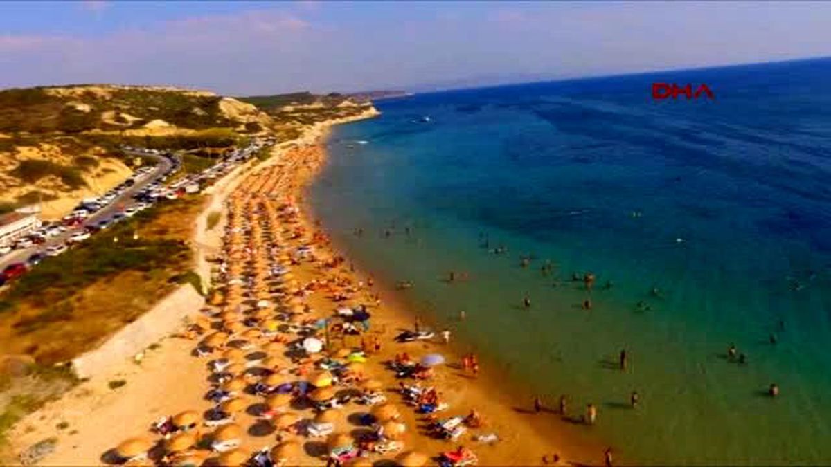 Bozcaada\'da Bayram Tatilinde Dopdolu