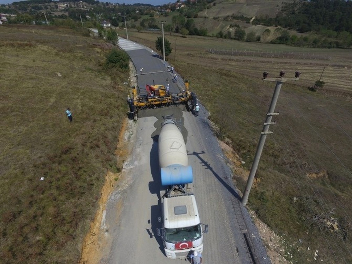 Büyükşehir\'den Beton Yol İmalatında Bir İlk