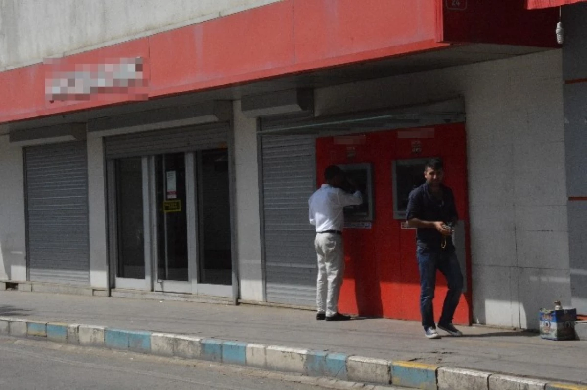 Cezaevinden İzinli Çıkan Hükümlü, Banka Soyarken Yakalandı