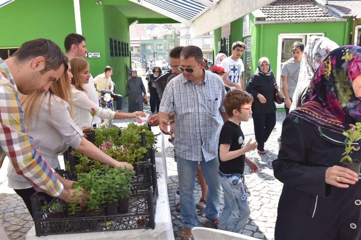 Karesi Personeli Bayramda Tam Mesai Yaptı