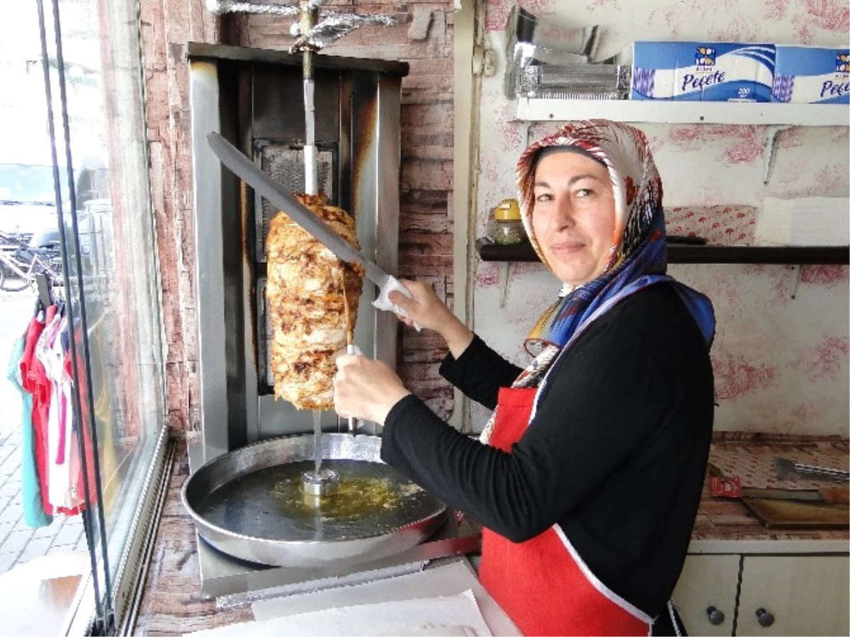 Elinin Hamuruyla Dönerci Ustası Oldu