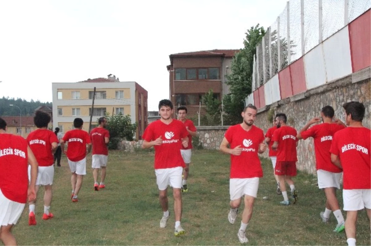 Bilecikspor Tecrübeli Oyuncu ile Yeniden Anlaştı