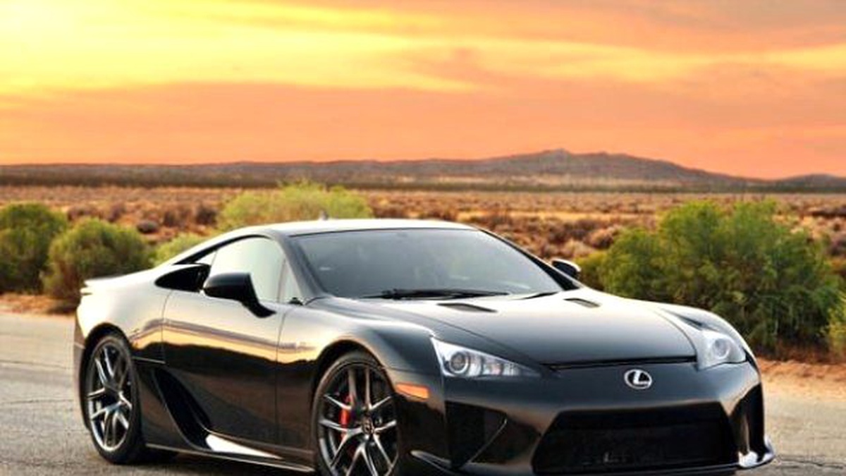 Lexus\'tan Kendini Onaran Boya