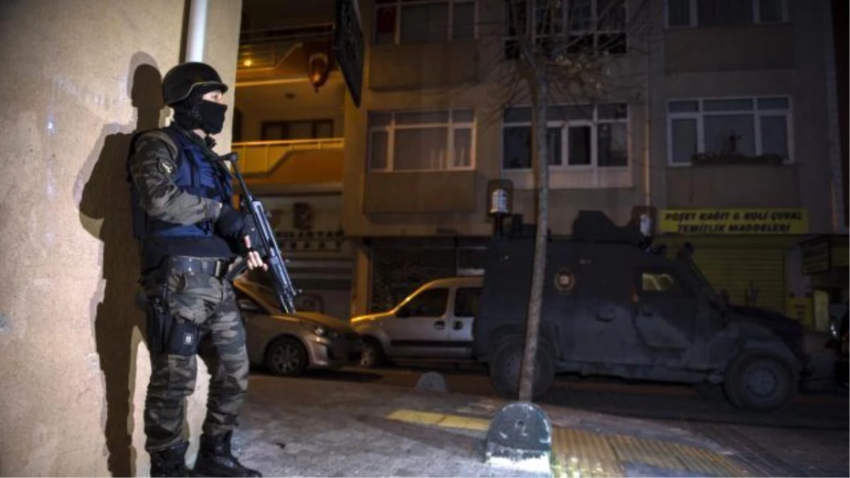 İstanbul\'da IŞİD Operasyonu: 24 Gözaltı
