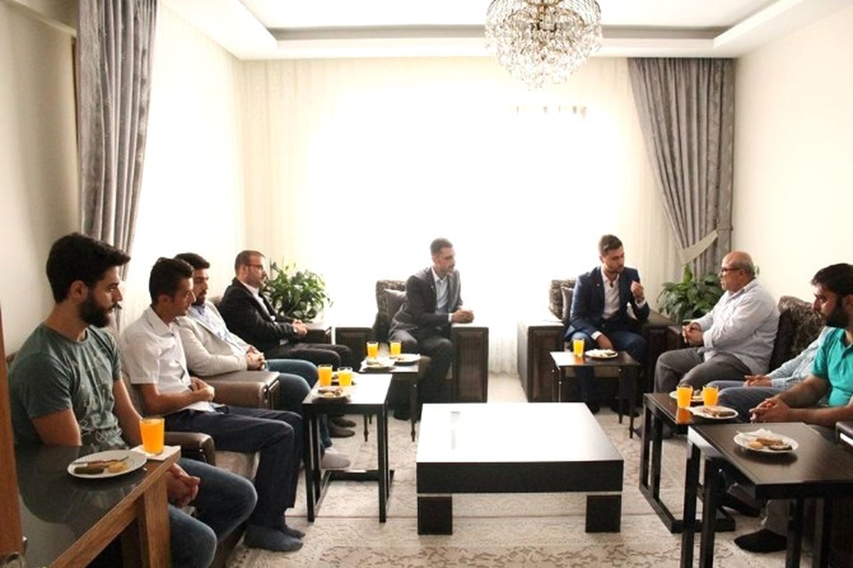 Saadet Partisi Kayseri İl Gençlik Kolları Şehit Ailelerini Ziyaret Etti