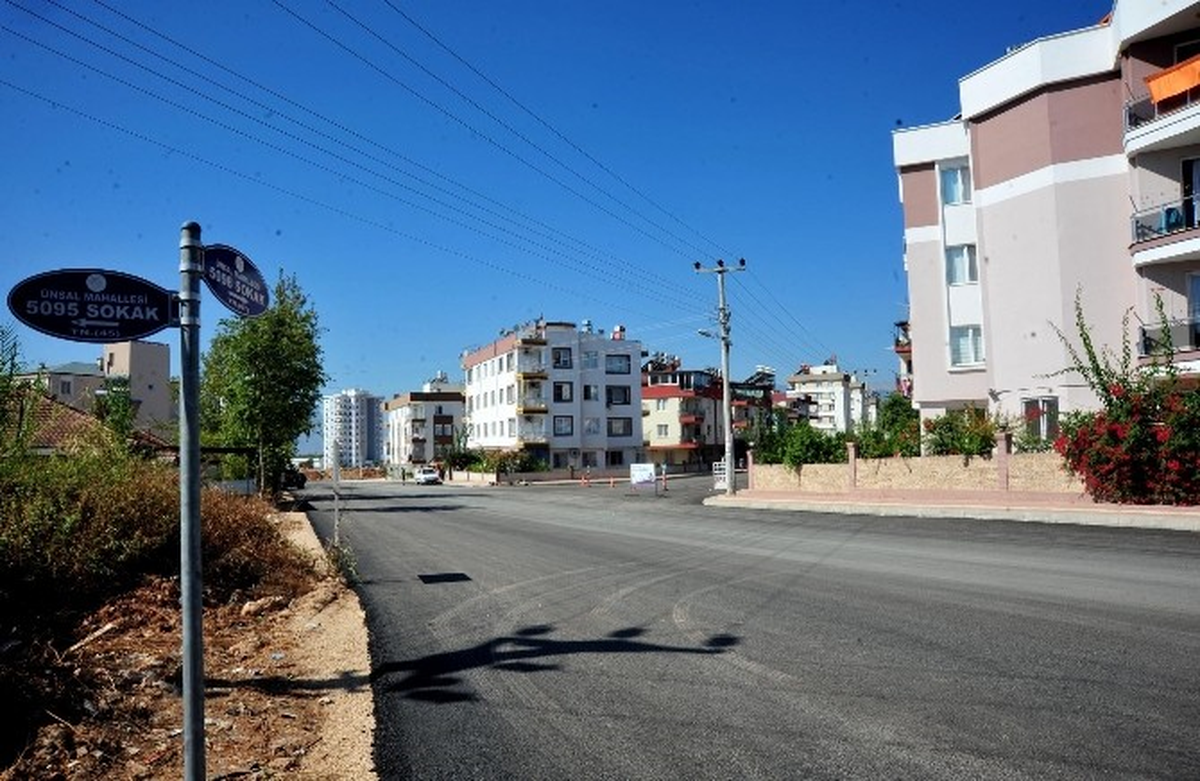 Ünsal\'a 50 Bin Metrekare Asfalt