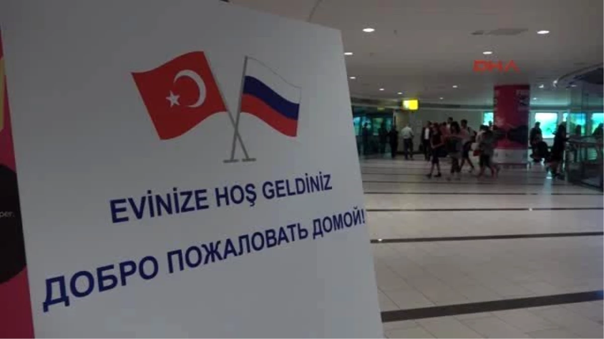 Antalya\'ya 12 Günde 30 Bin Rus Turist Geldi