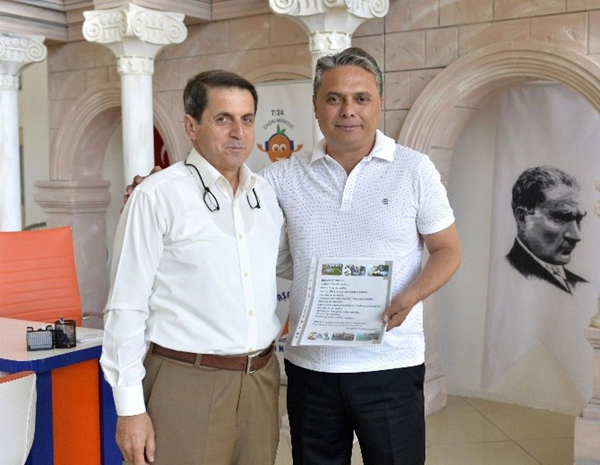 Başkan Uysal\'a \'Size Oy Vermedim\' Şiiri