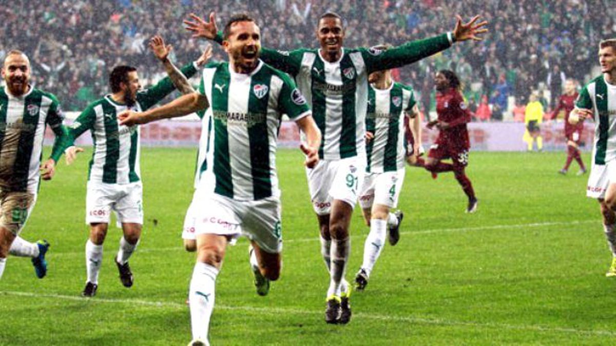 Bursaspor Evinde İlk Kez Kazandı