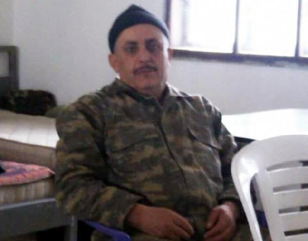 Devrilen Traktörün Altında Kalıp Öldü